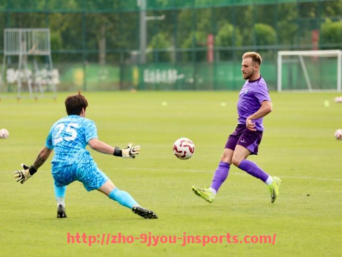 J9九游会登录入口-休斯顿火箭队与国王队激战赛事回放及比赛亮点